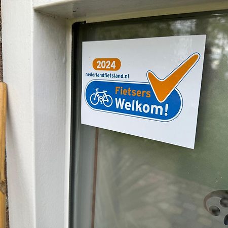 Supergezellig Vakantiehuis Met Hele Grote Tuin Bij Nijmegen Ewijk Luaran gambar