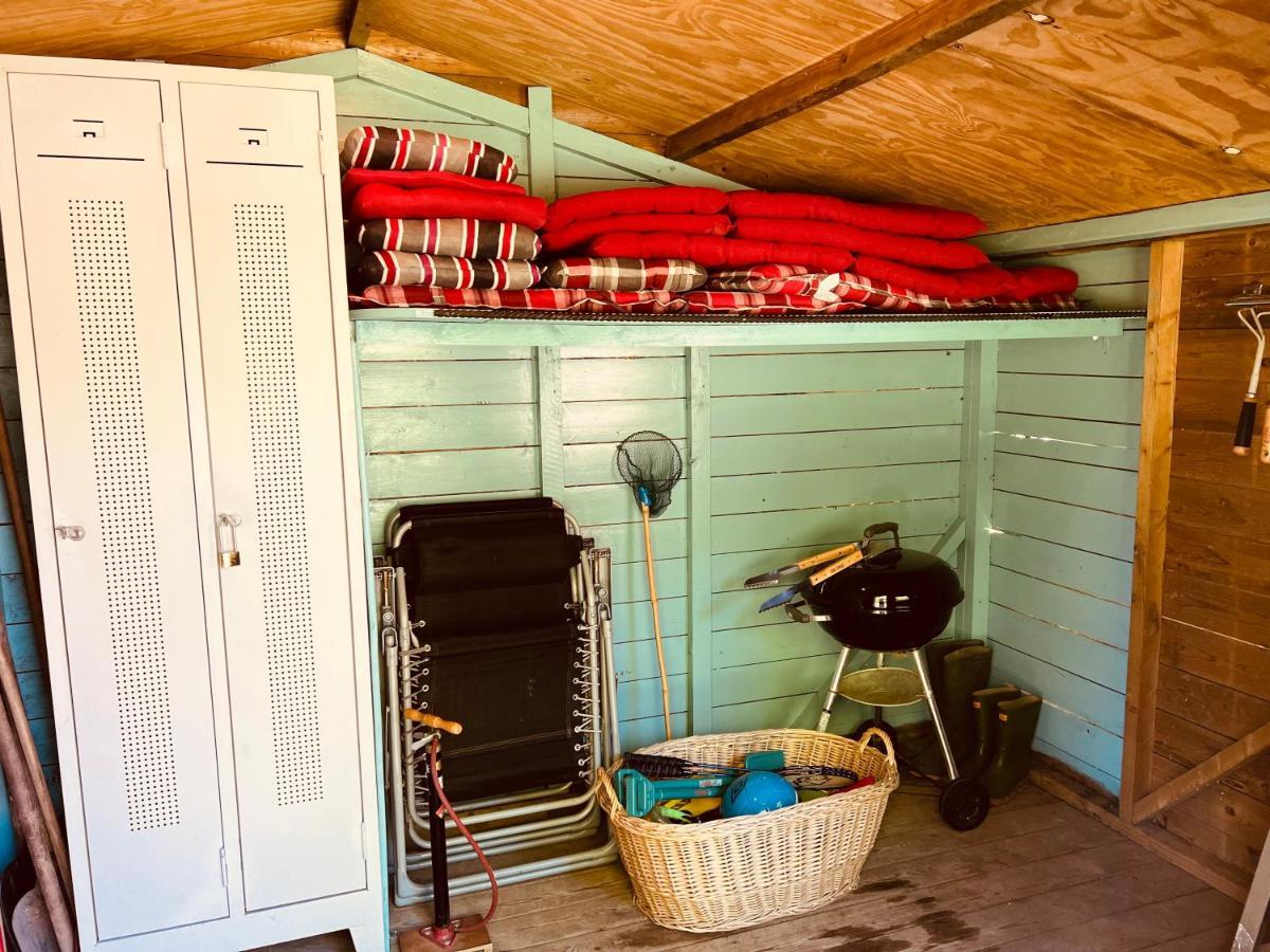 Supergezellig Vakantiehuis Met Hele Grote Tuin Bij Nijmegen Ewijk Luaran gambar