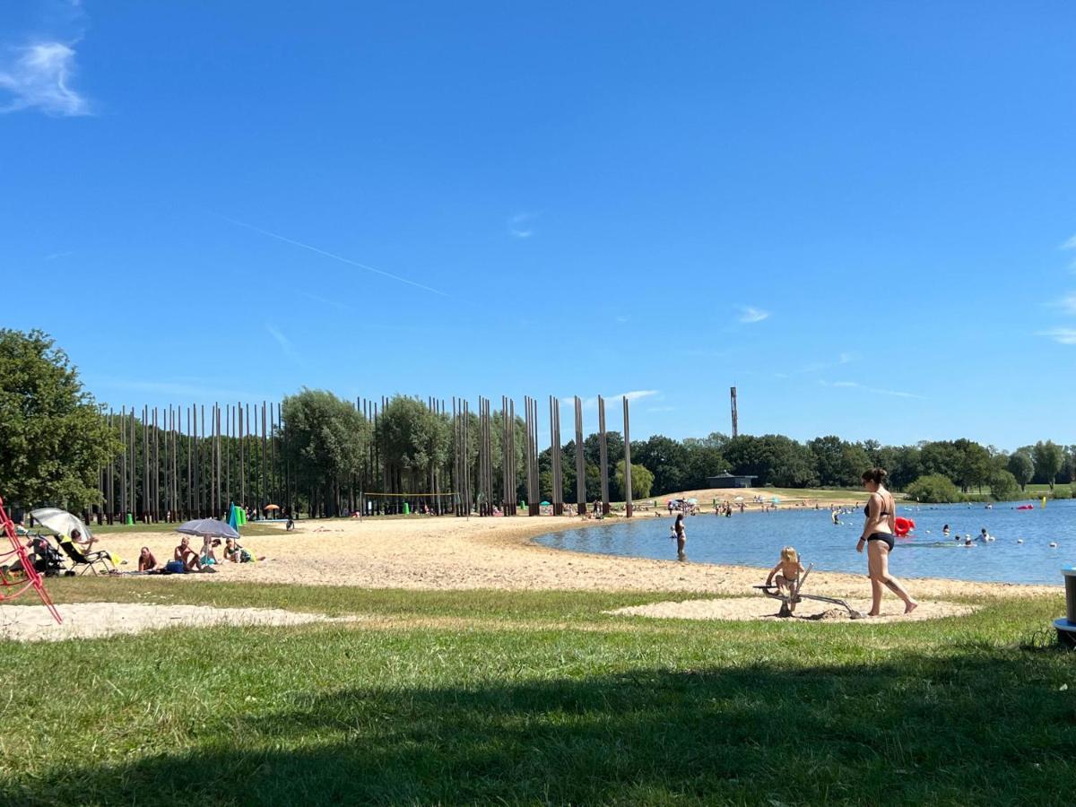 Supergezellig Vakantiehuis Met Hele Grote Tuin Bij Nijmegen Ewijk Luaran gambar