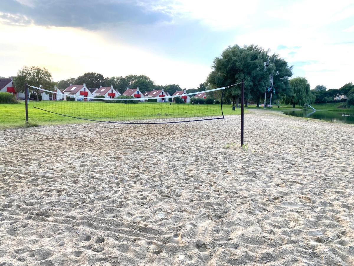 Supergezellig Vakantiehuis Met Hele Grote Tuin Bij Nijmegen Ewijk Luaran gambar