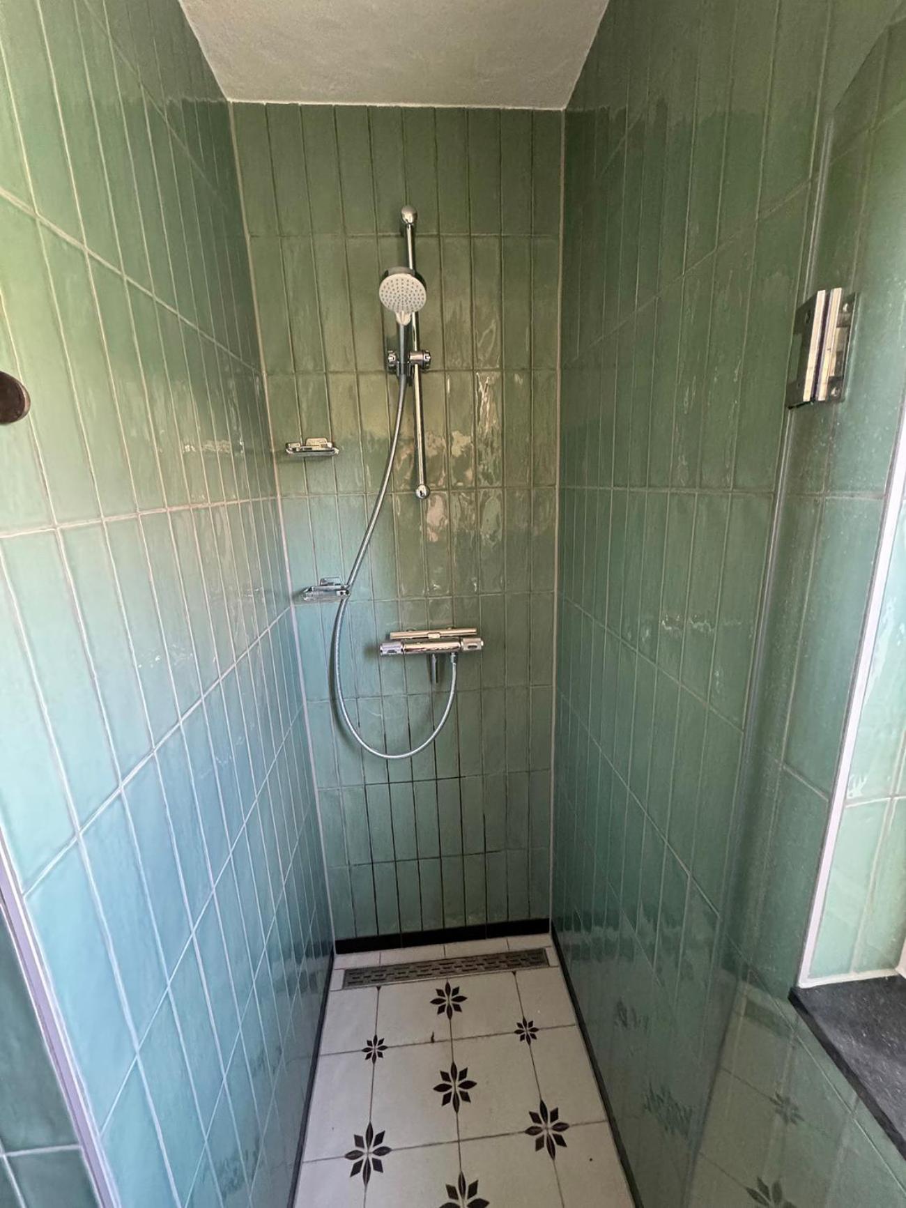 Supergezellig Vakantiehuis Met Hele Grote Tuin Bij Nijmegen Ewijk Luaran gambar